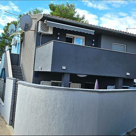 Apartman Karla Jadrija Exterior foto