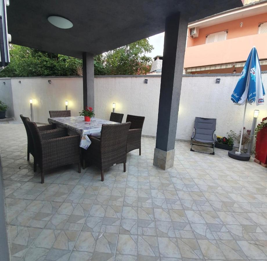 Apartman Karla Jadrija Exterior foto